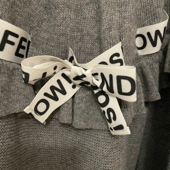 GORGEOUS! SOLD OUT!!!  Fendi Girl's Cape with Ribbon - Picture 6 of 7